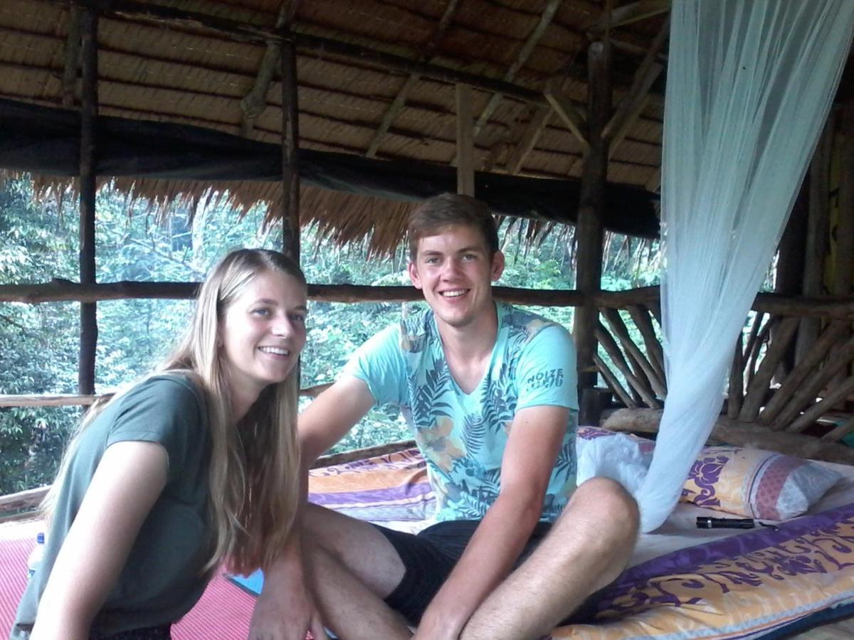 Orangutantreksumatra & Lovely Jungle Lodge Only Book If You Are Treking With Us Bukit Lawang Kültér fotó