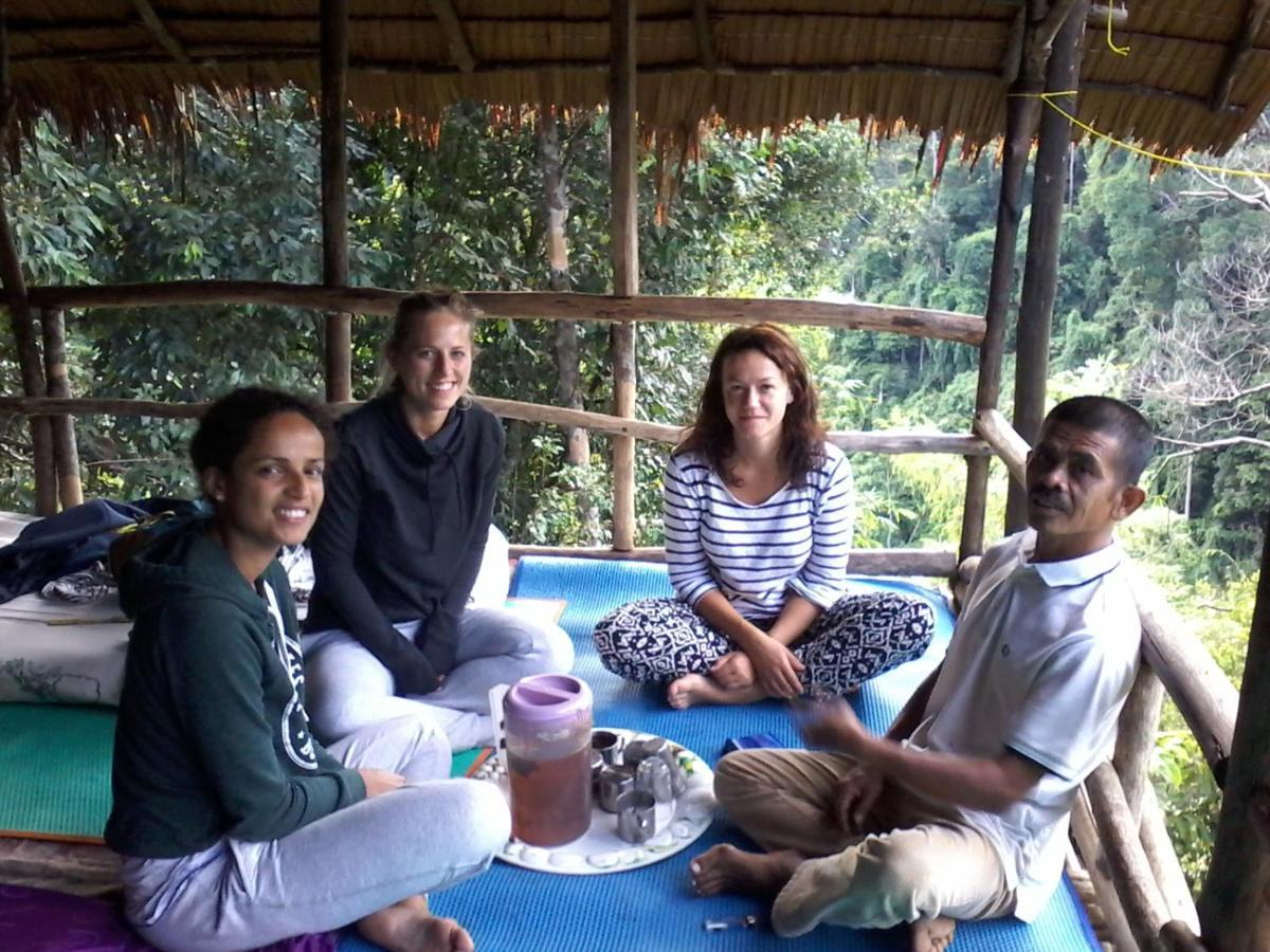 Orangutantreksumatra & Lovely Jungle Lodge Only Book If You Are Treking With Us Bukit Lawang Kültér fotó