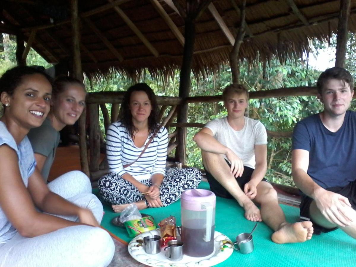 Orangutantreksumatra & Lovely Jungle Lodge Only Book If You Are Treking With Us Bukit Lawang Kültér fotó