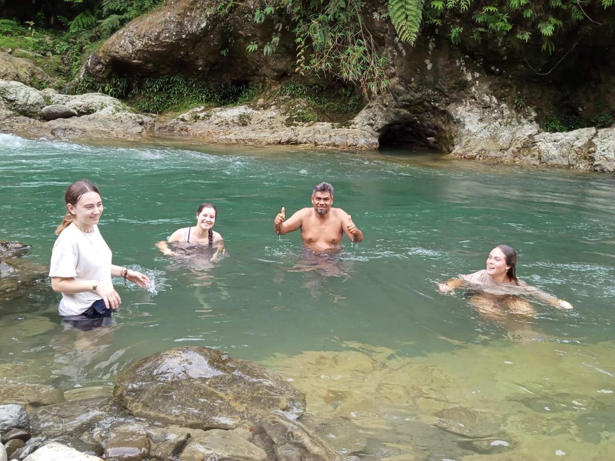 Orangutantreksumatra & Lovely Jungle Lodge Only Book If You Are Treking With Us Bukit Lawang Kültér fotó