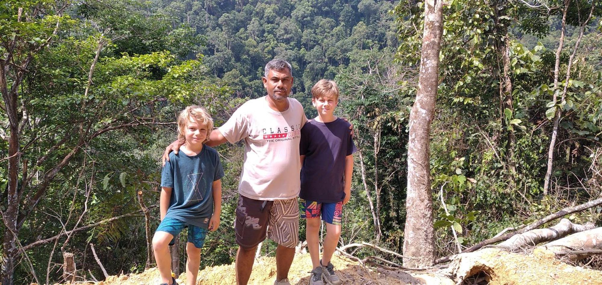 Orangutantreksumatra & Lovely Jungle Lodge Only Book If You Are Treking With Us Bukit Lawang Szoba fotó